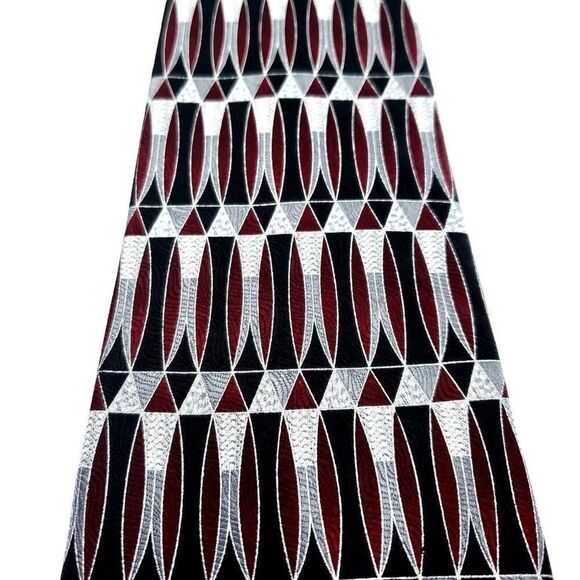 Pierre Cardin Red Gray Silk Tie Woven Short Wide Geometric - Picture 2 of 6
